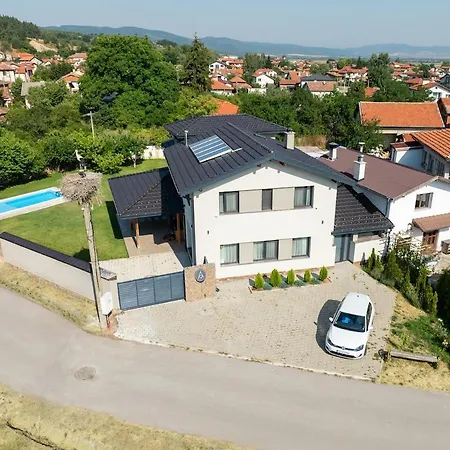 Luxurious, Modern House In The Nature In * Belchin
