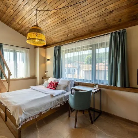 Luxurious, Modern House In The Nature In Hébergement de vacances Belchin