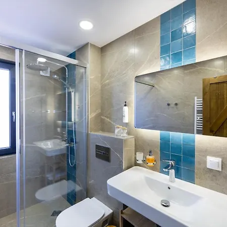 Luxurious, Modern House In The Nature In Hébergement de vacances *