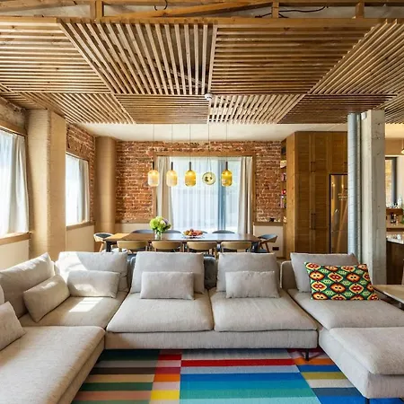 Luxurious, Modern House In The Nature In Hébergement de vacances Belchin