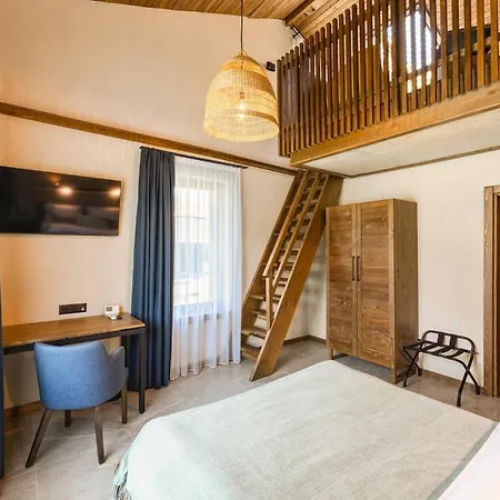 Hébergement de vacances Luxurious, Modern House In The Nature In Belchin
