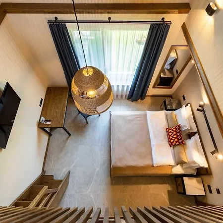 Hébergement de vacances Luxurious, Modern House In The Nature In